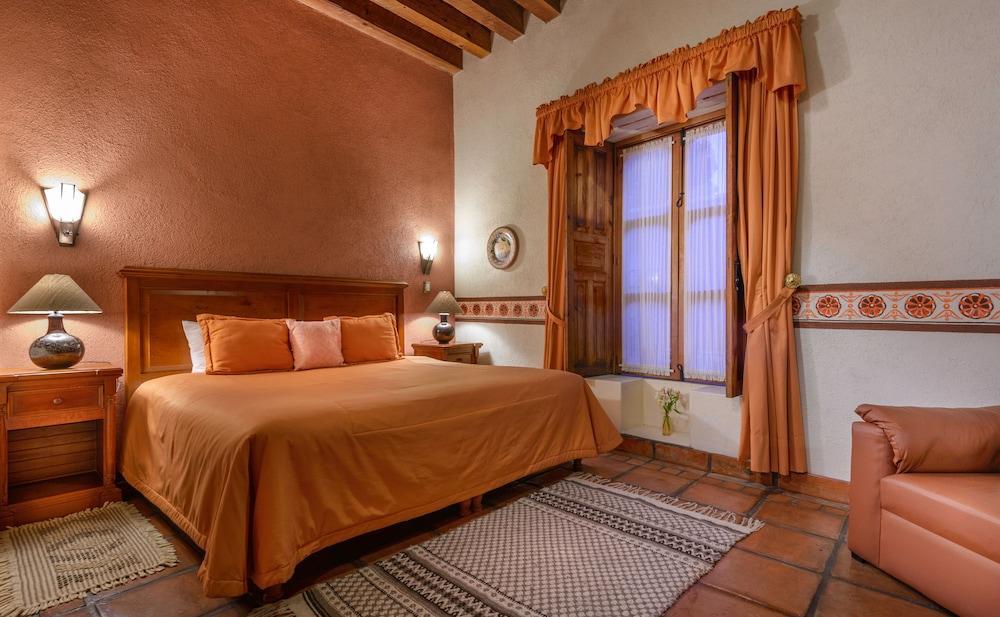 Hotel Pueblo Magico 4*